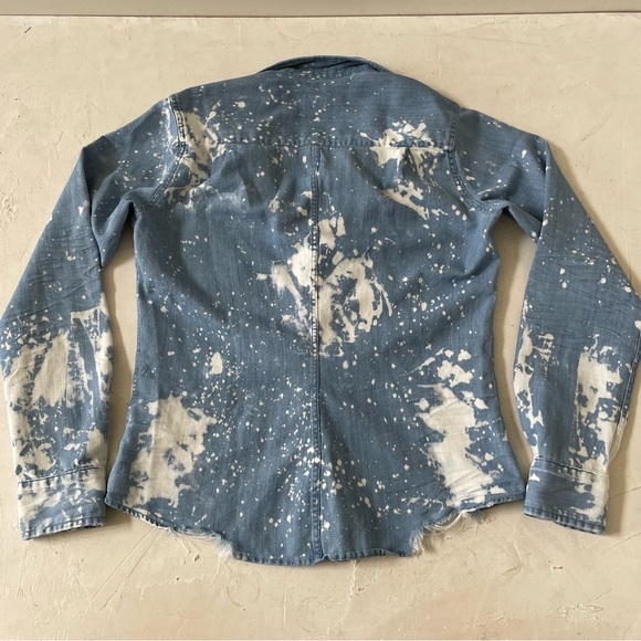 FRANK & EILEEN  Eileen Bleach Splatter Denim Button-Up Shirt Splatter Size XS - Picture 10 of 12